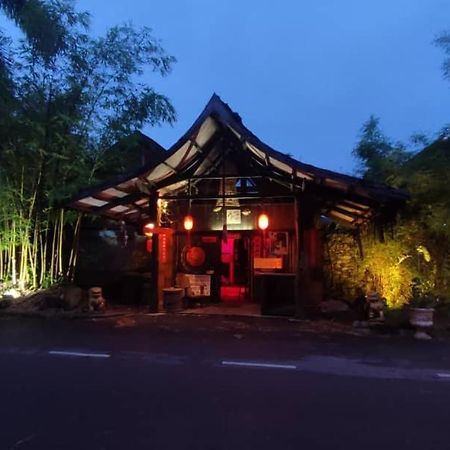 The Secret Sanctuary Boutique Cottage 쿠칭 외부 사진